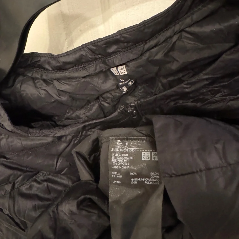 Uniqlo Ultralight Down Jacket - Picture 5 of 6
